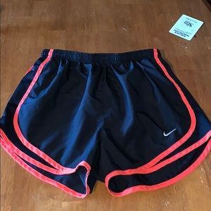 Black Nike shorts